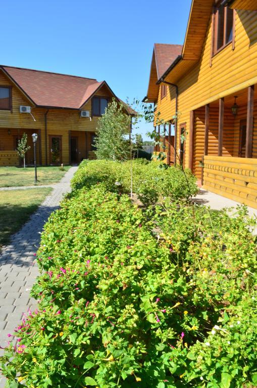 Panska Hata Hotell Nyzhnya Khortytsya Exteriör bild