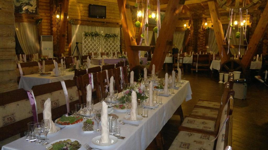 Panska Hata Hotell Nyzhnya Khortytsya Exteriör bild